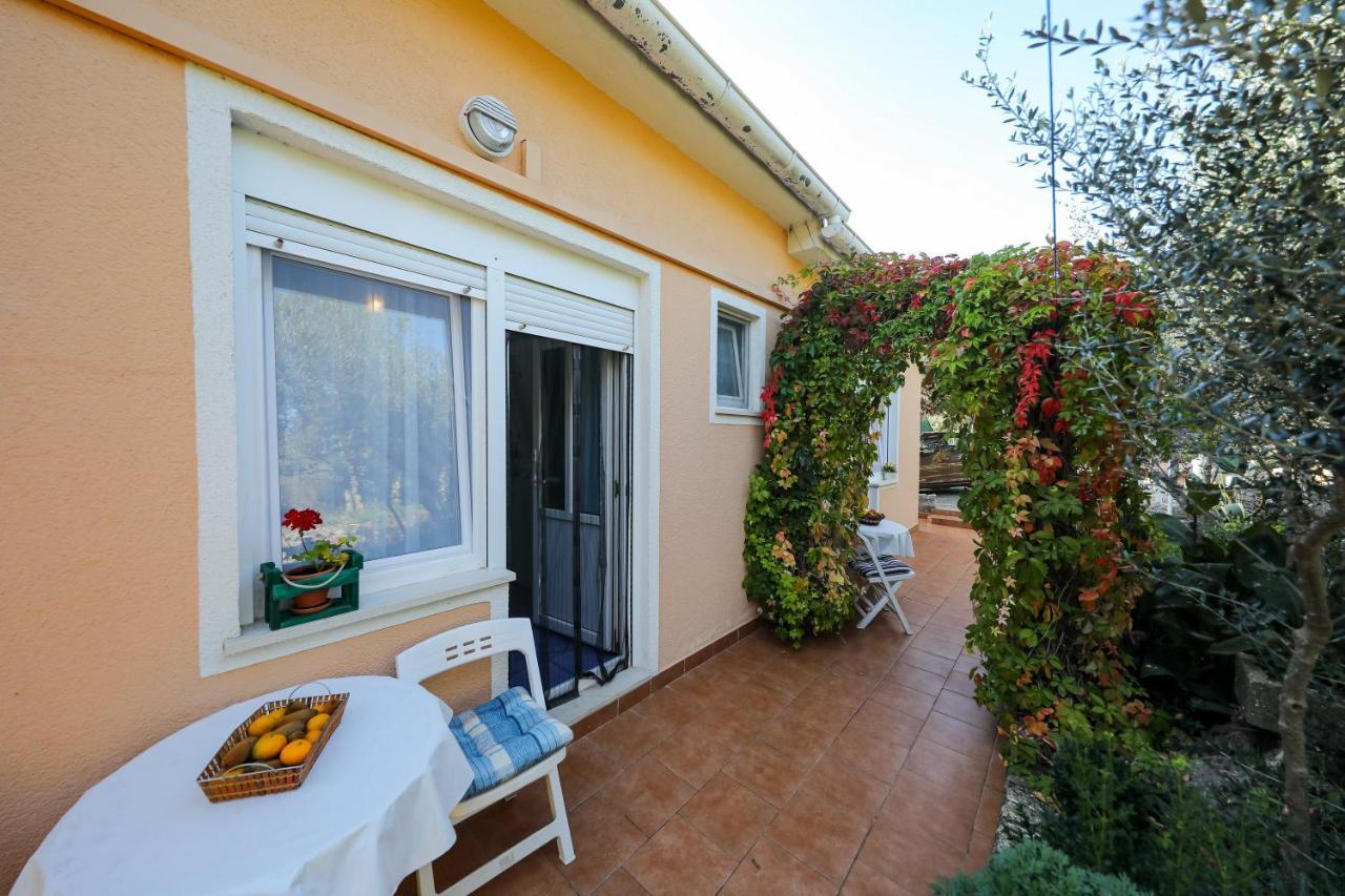 Apartments With A Parking Space Brbinj, Dugi Otok - 8160 Exterior foto